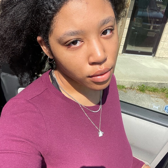 Meet your Posher, Cheyenne - Picture 5 of 5